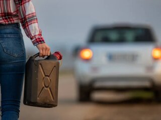 Канистра бензина / фото: depositphotos