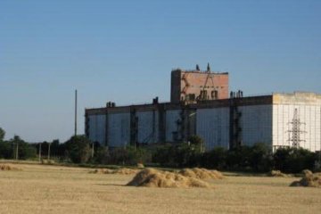 Новоайдарский элеватор захватили вооруженные рейдеры - "Хлеб Украины"