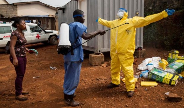 Слідом за Ліберією вірус Ебола пішов із Сьєрра-Леоне