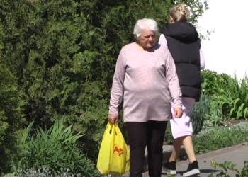 Пенсионерка. Фото: скрин youtube