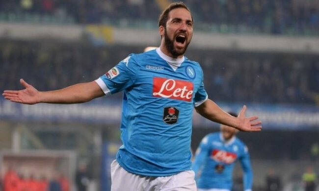 Футболка Ігуаїна опинилась в унітазі після "зради" гравця