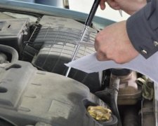 Українських водіїв поки що не заганятимуть на техогляди