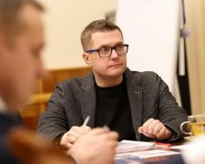 Баканов назвал две приоритетные версии причин авиакатастрофы МАУ в Иране