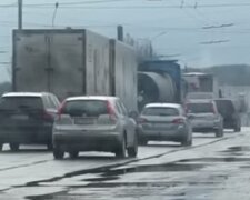 Проверки на блокпостах. Фото: Youtube