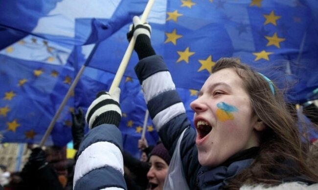 Только треть украинцев не хочет в Евросоюз
