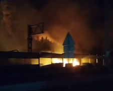 Взрывы на трассе Киев-Чоп, кадр из видео