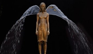 Польский скульптор "оживила" бронзовые фонтаны