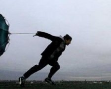 По Києву та області оголошено штормове попередження