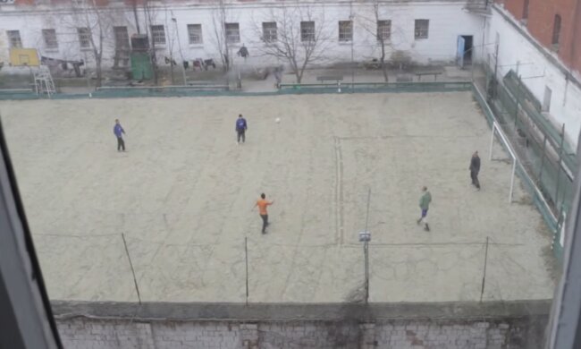В'язниця, скріншот: YouTube