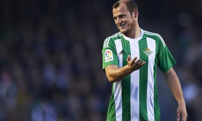 З приходом весни запорізькі чиновники накупили мила і презервативів