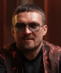 Олександр Усик, кадр з інтерв'ю