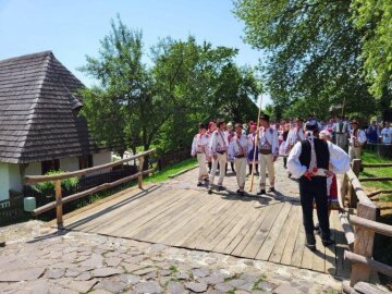 Етнофестиваль «Цвіт папороті» в Ужгороді