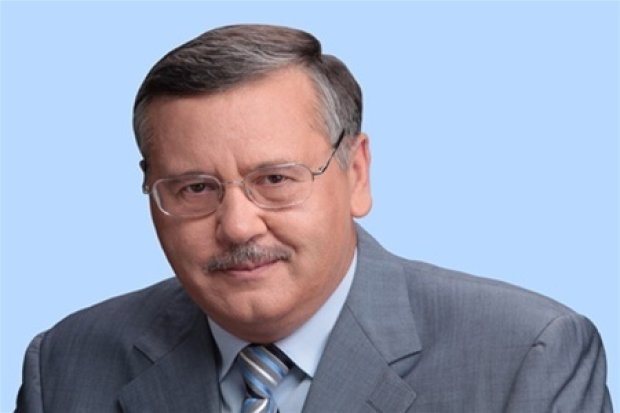 Анатолій  Гриценко став викладачем “Могилянки” 