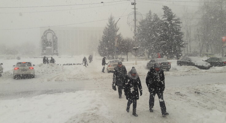 Cнігопад, зима - фото Знай.ua