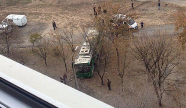 В Харькове троллейбус с пассажирами попал в серьезное ДТП (фото)
