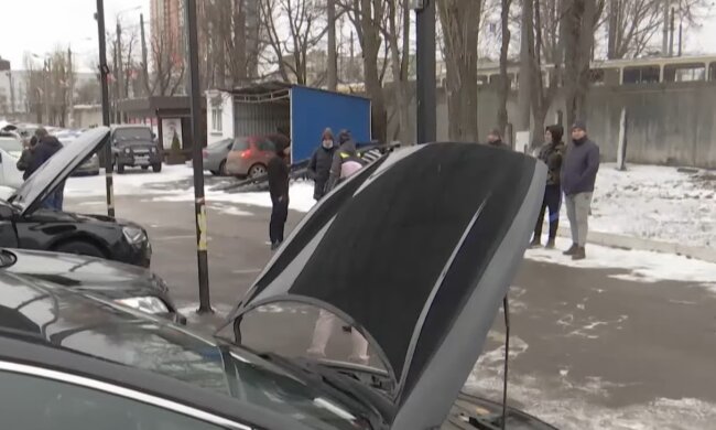 Фото: "Секретные материалы", техосмотр