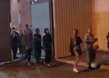 Біля СІЗО у Білорусі, скріншот відео