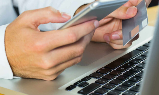 Шахраї в інтернеті, фото з відкритих джерел