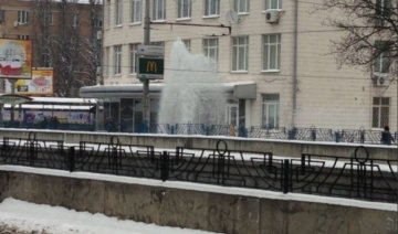 В Киеве бил трехметровый фонтан