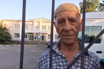 Панове, ви звірі: у мережі відреагували на затримання 76-річного активіста