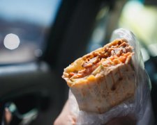Туалетний папір із кров'ю: що кладуть у шаурму замість м'яса