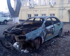 Новий рік у Києві закінчився трагедію для водія, від авто лишились обвуглені шматки
