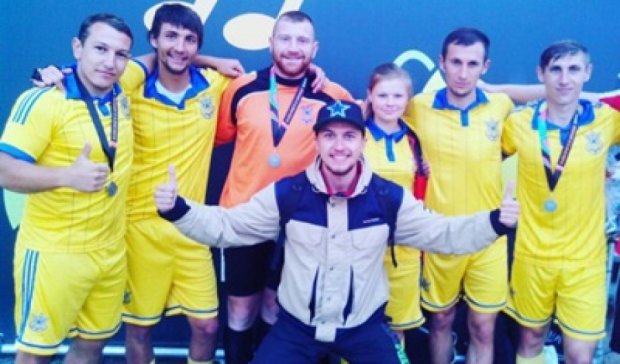 Сборная Украины "футболистов-нищебродов" завоевала мировое серебро