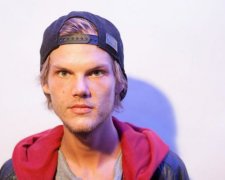 Сім'я Avicii натякнула на самогубство діджея