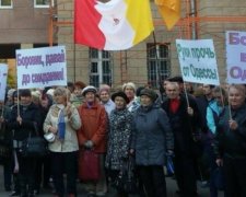 Прихильники Труханова мало не побилися з "майданом Саакашвілі" (фото)