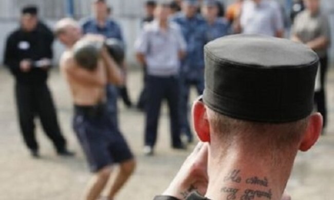 На Донбасі готують диверсантів з російських зеків