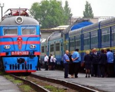 Укрзалізниця звільняє співробітників за "зайців"