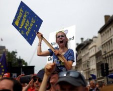 Протесты в Лондоне: чего требуют 100 тысяч человек