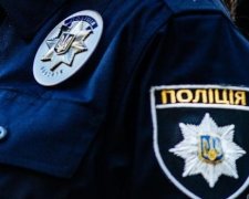 Во Львове неизвесный сбил полицейского и сбежал