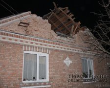 На Волині літак упав на будинок
