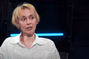 Діана Попова