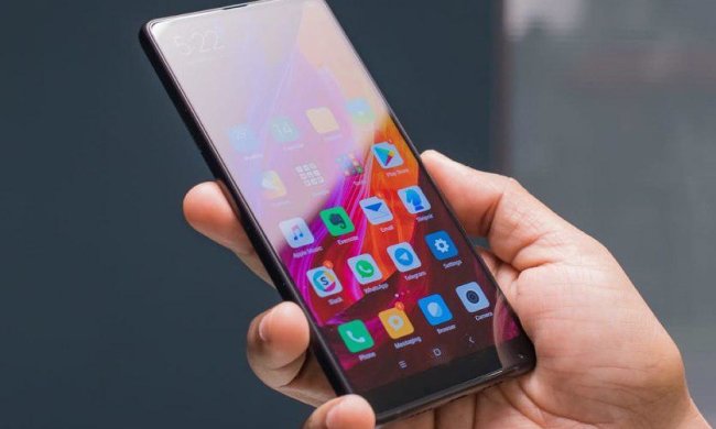 Xiaomi Mi Mix 3: китайці назвали дату виходу секретного слайдера