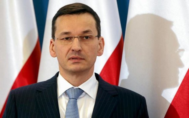Скандал с Украиной: Польша включила "несчастную жертву"