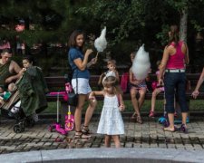 У мережі регочуть над "пляжною модою" окупантів