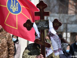 У Хмельницькому попрощалися із загиблим на Донбасі героєм, фото АрміяІnform