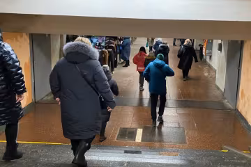 Украинцы на улице, фото: Знай.ua