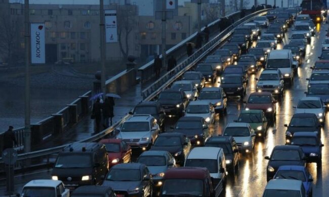 Новий "подарунок" від влади дозволить водіям неабияк заощадити