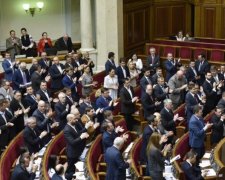 Головне за ніч: "перевертні з мандатами" і новий склад ЦВК