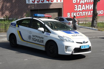 У Дніпрі здичавілий екс-прокурор відкрив стрілянину просто з балкона: "поруч грали діти", відео НП