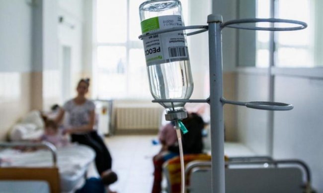 Треба було по морді: недбалість лікарів довела українців до сказу