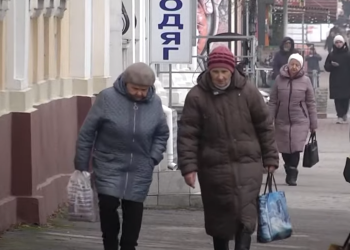 Пенсіонери. Фото: скрін youtube