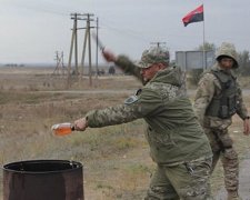 «Правий сектор» знищив французьке вино росіян, які їхали в Крим