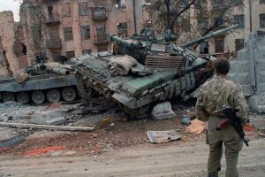 Військовий, фото з вільних джерел