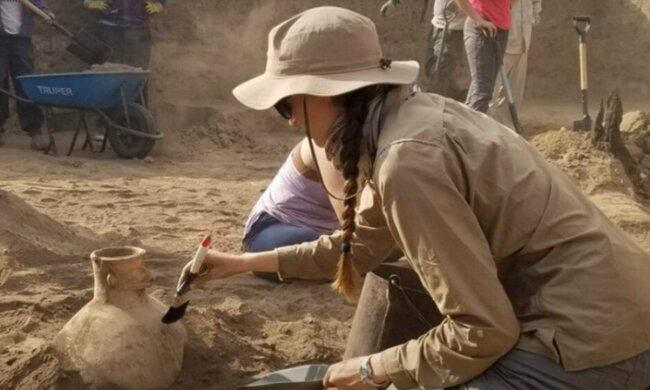 Скрін, відео YouTube археолог