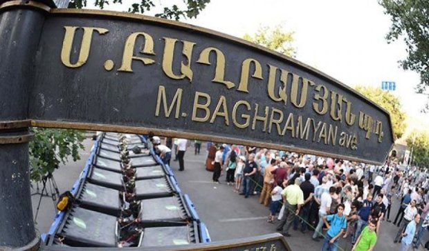  Мітингувальники в Єревані збираються змінювати тактику