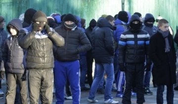 Напередодні виборів "тітушки" у Сєвєродонецьку погрожували населенню